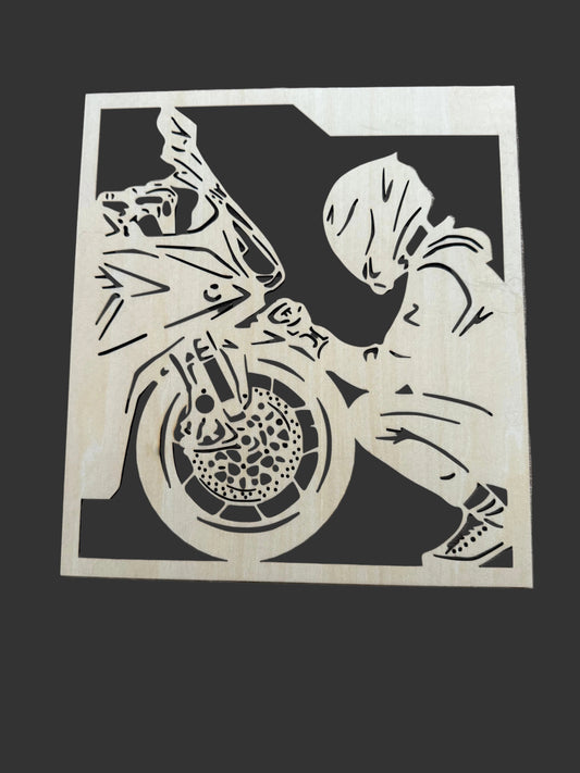 Découpe bois Motard